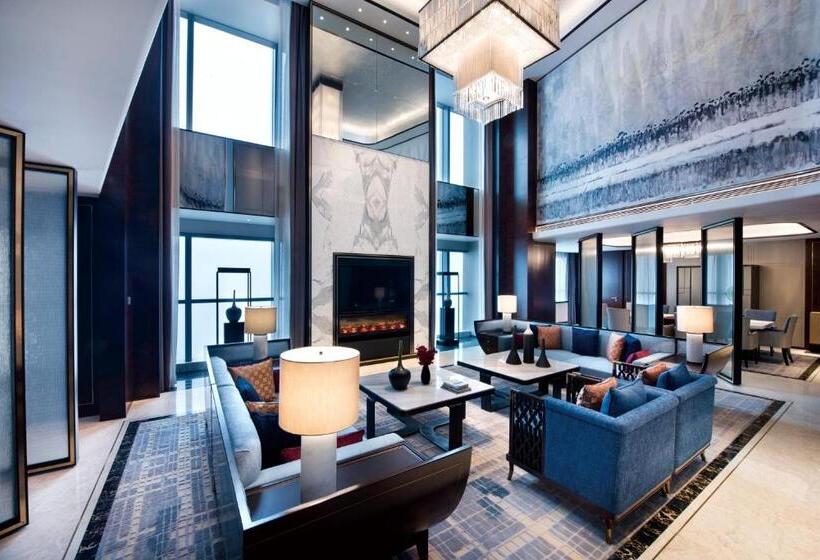 سوئیت با تخت بزرگ, Crowne Plaza Baoji City Center, An Ihg