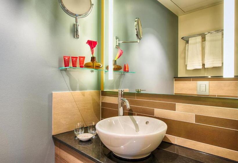 Трехместный Номер Комфорт, Leonardo Hotel Munich City East