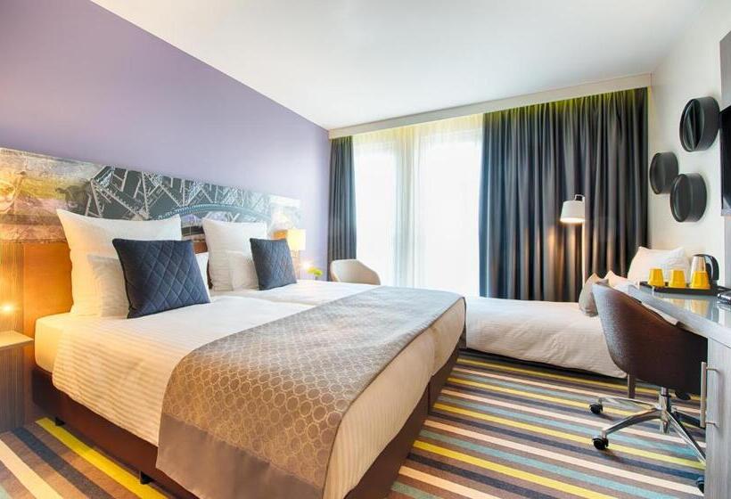 Трехместный Номер Комфорт, Leonardo Hotel Munich City East