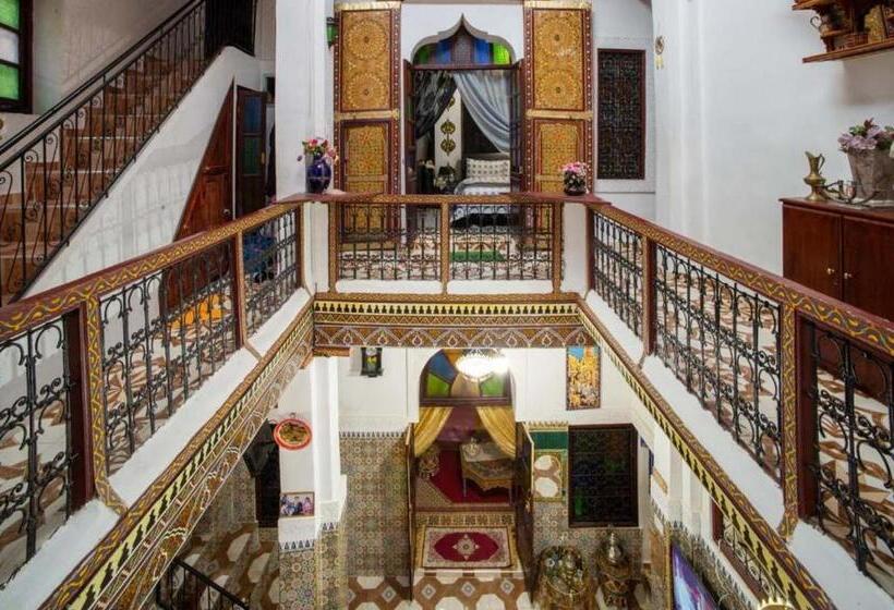 اتاق استاندارد, Riad Abqari Youssefi