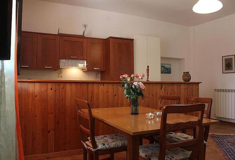 Apartamento Superior 2 Dormitórios, Appartamento Melissa