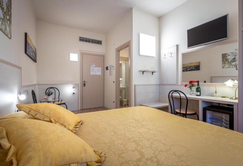 Camera Deluxe, B&b Dolce Luna