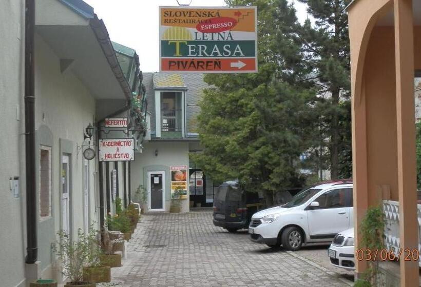 Апартаменты 1 Спальня с Балконом, Penzión Marína Pri Slovenskej Reštaurácii