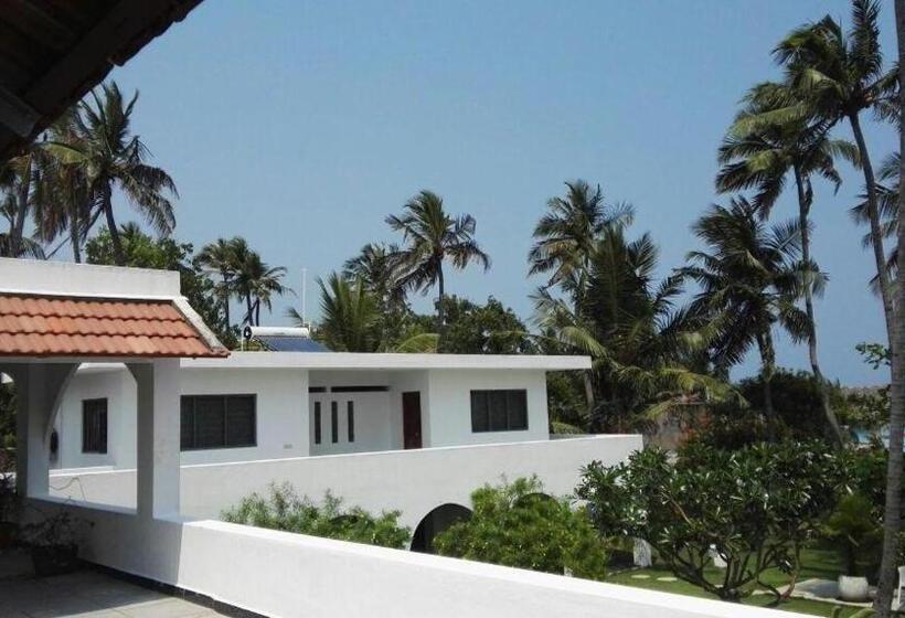 스탠다드 룸 킹사이즈 침대, Villa Anna Pondy