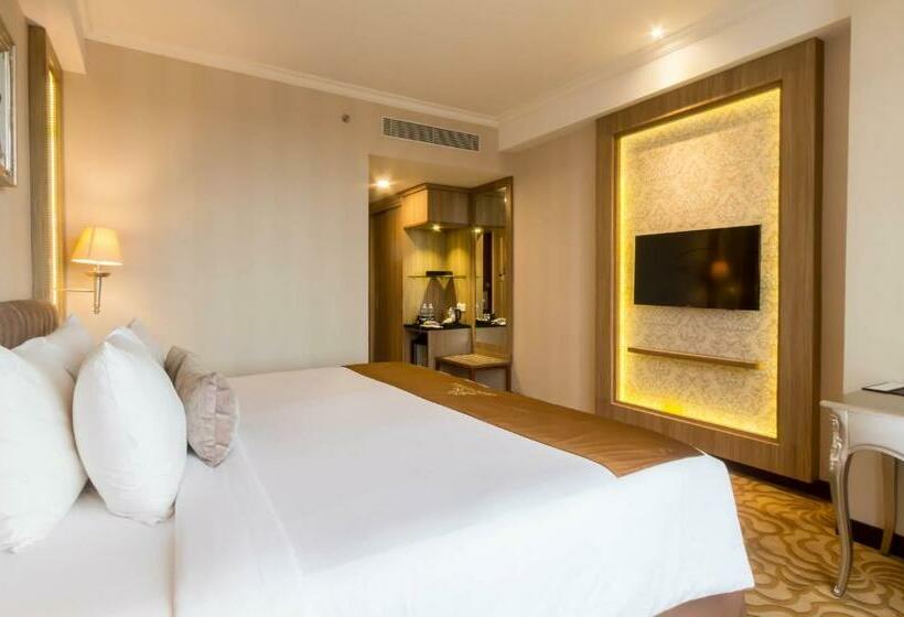 Номер Deluxe, Grand Keisha Yogyakarta