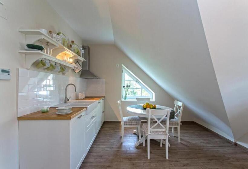 Апартаменты 2 Спальни, Green Hill Guest House