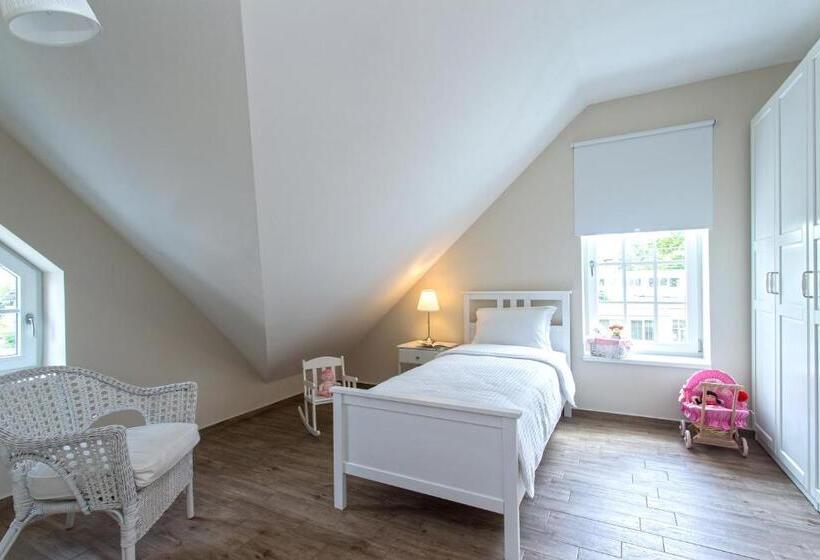 Дом 4 Спальни, Green Hill Guest House
