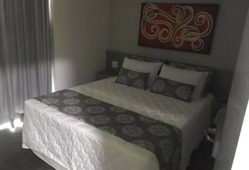 Quarto Deluxe, Verona Tower