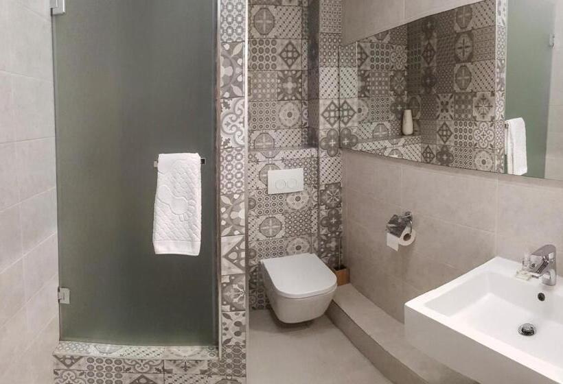 اتاق اکونومی, Wine Hotel Chisinau