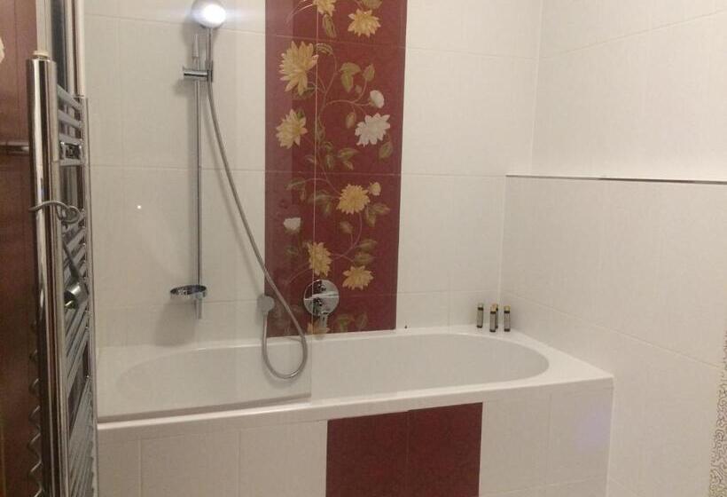 Семейный Номер, Wellness Hotel Löwe