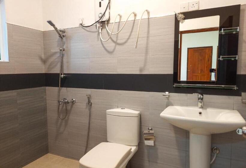 Quarto Familiar Deluxe, Olinka