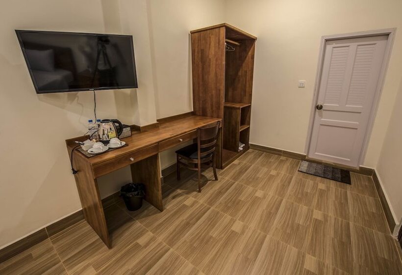 Номер Deluxe с Балконом, Phnom Penh Le Vincent