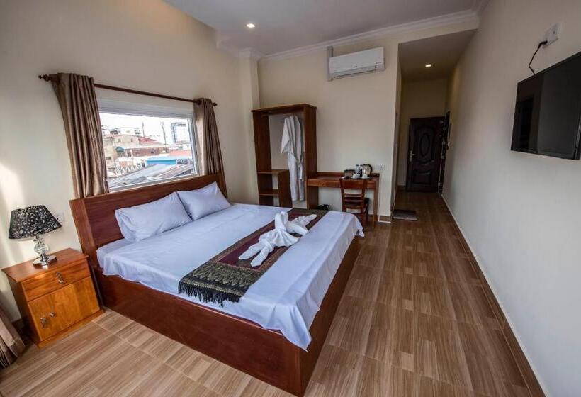 Номер Deluxe, Phnom Penh Le Vincent