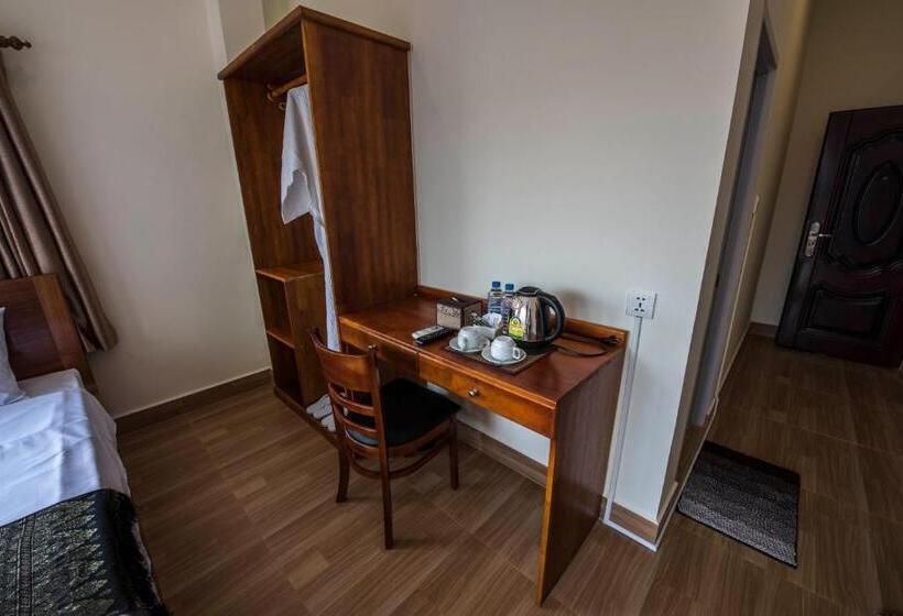 Номер Deluxe с Балконом, Phnom Penh Le Vincent
