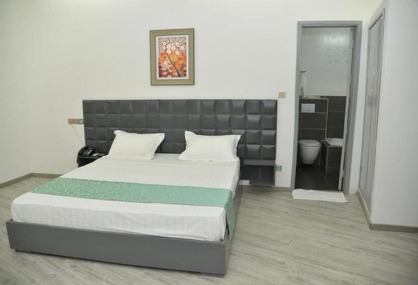 디럭스 룸 킹사이즈 침대, Jess Hotel Kpalimé