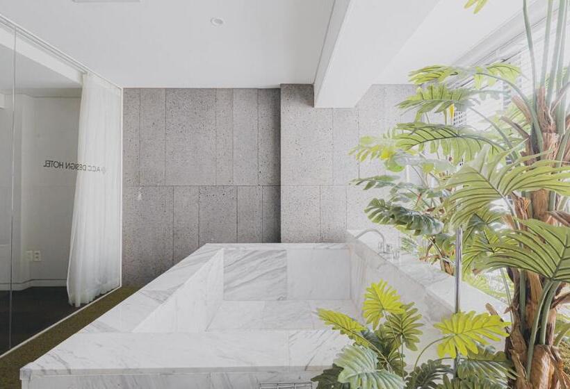 带露台的套间, Acc Design
