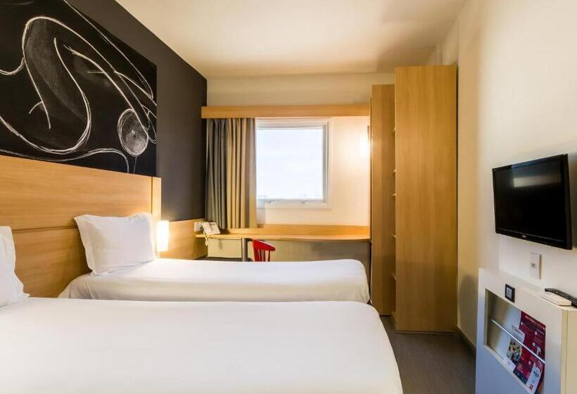 Номер Стандарт, Ibis Uberaba