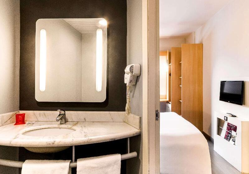 Номер Стандарт, Ibis Uberaba