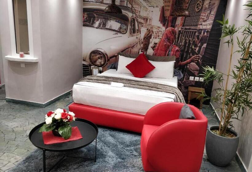 اتاق کلاب, Le Wafou