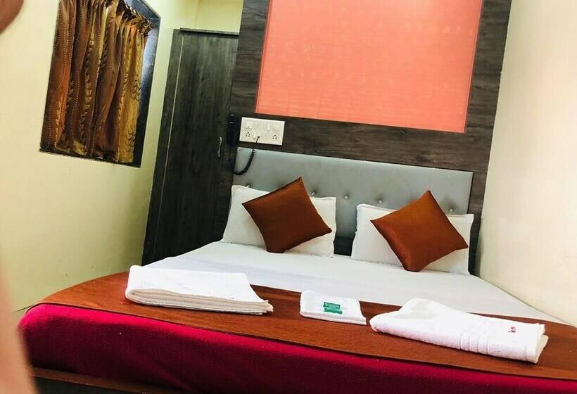 带共用浴室的标准房间, Sun Star Residency