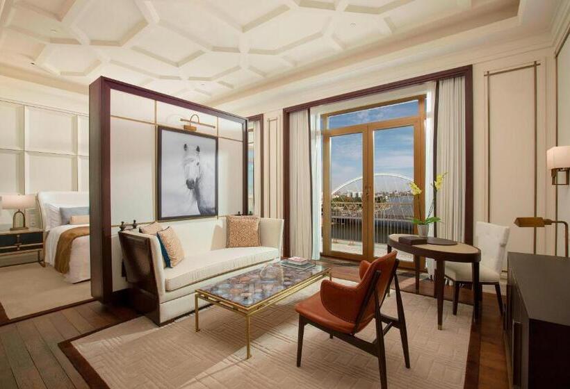 اتاق لوکس با بالکن, The St. Regis Astana