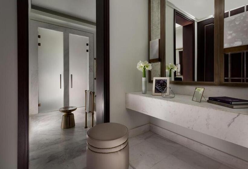 سوییت, The St. Regis Astana
