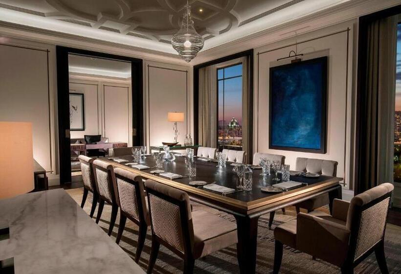 سوئیت پرزیدنت, The St. Regis Astana