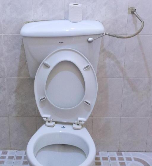 اتاق اکونومی, Sydney Hotel Kampala