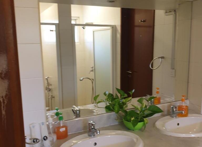 Quarto Superior, 5 Twenty @ Ampang Hilir
