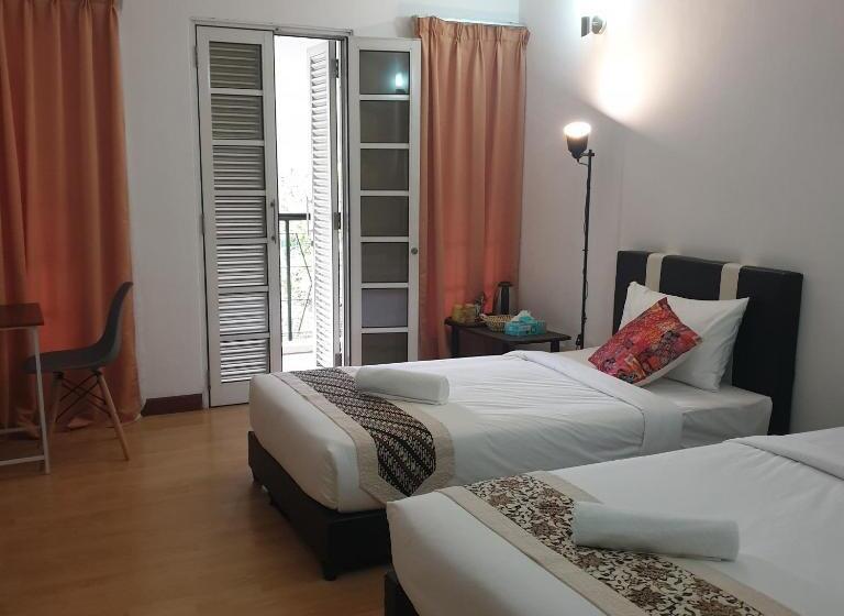 Quarto Familiar, 5 Twenty @ Ampang Hilir