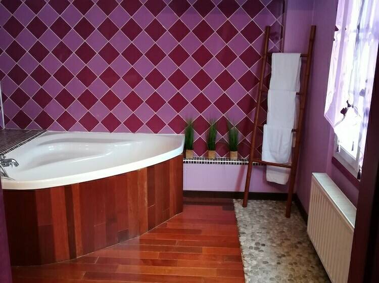 سوییت, Itsara Suites & Spa