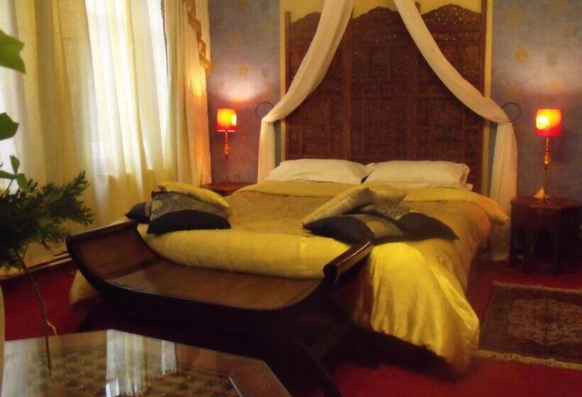 سوییت با چشم‌انداز باغ, Itsara Suites & Spa