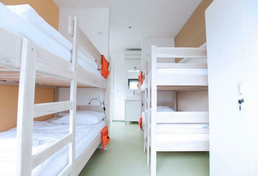 Номер Стандарт, Windward Hostel Zadar