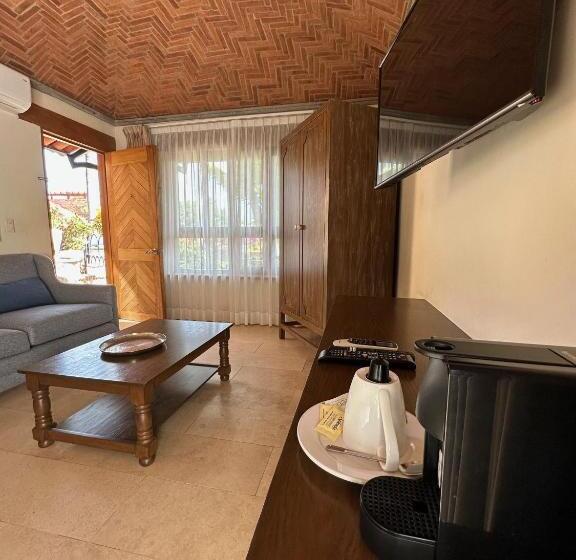 キングサイズベッドのデラックススイート, Lindo Ajijic Bed & Breakfast