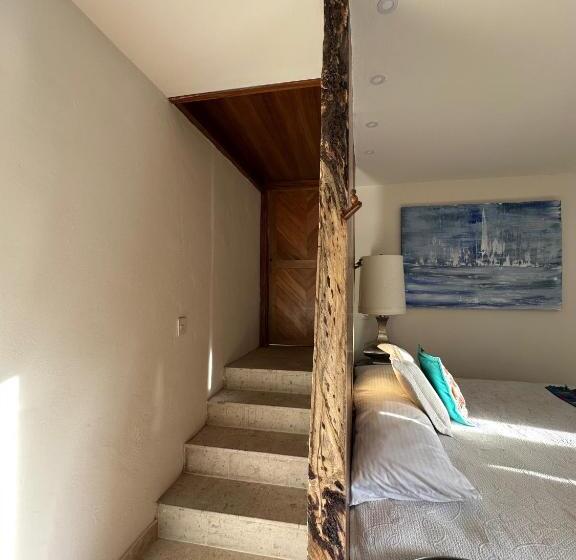 キングサイズベッドのスイートルーム, Lindo Ajijic Bed & Breakfast