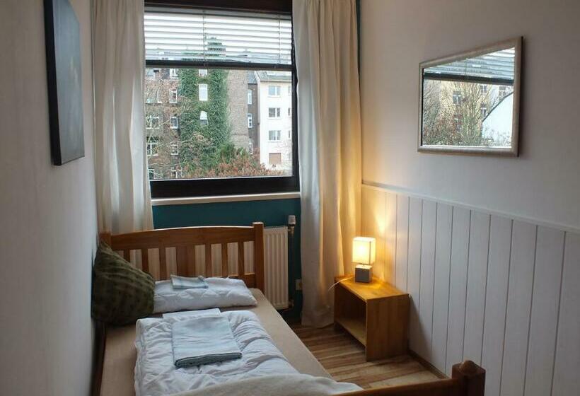 Номер Стандарт Индивидуальный, Max Hostel