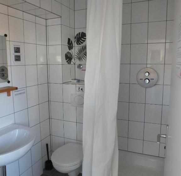 Standard Szoba, Max Hostel