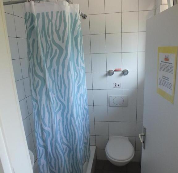 Номер Стандарт, Max Hostel