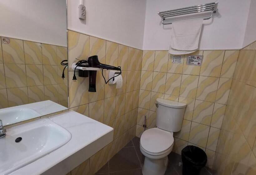 디럭스 룸, Pescadores Suites Moalboal