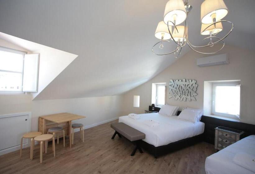 4인용 스탠다드 룸, Suites Guest House