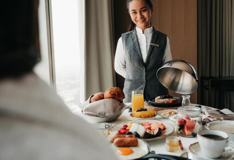 اتاق سوپریور با تخت بزرگ, Four Seasons Hotel Kuwait At Burj Alshaya