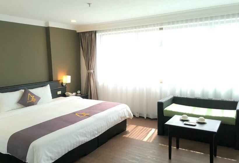 Номер Superior, Azumaya Hotel Phnom Penh
