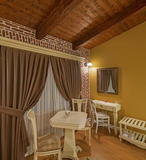 اتاق استاندارد, Casa Gaçe