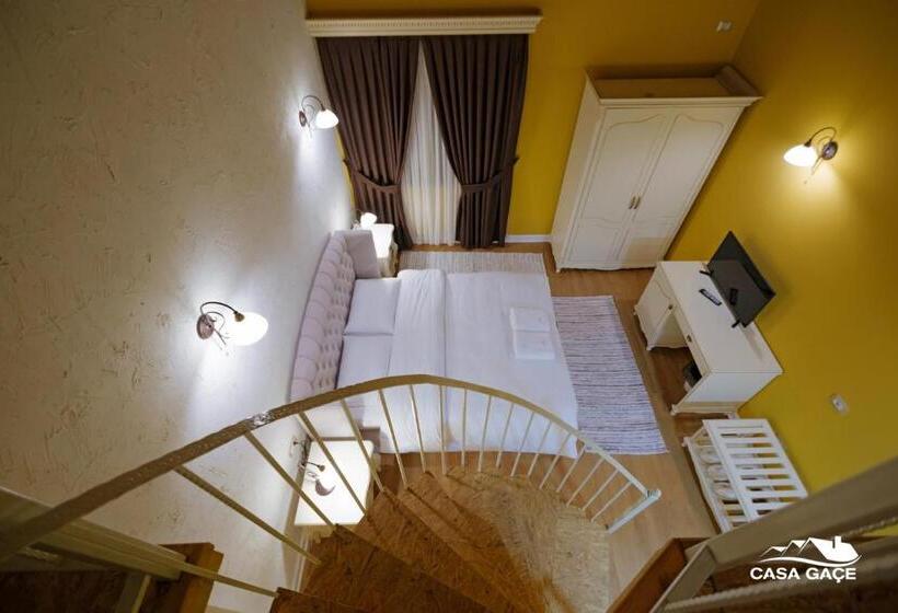 اتاق لوکس, Casa Gaçe
