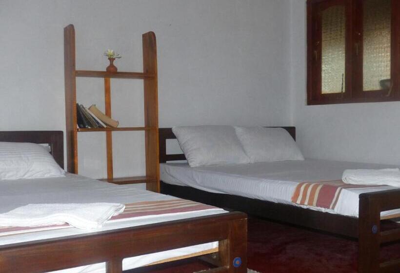 اتاق خانوادگی, Ocean View Beach Resort   Kalpitiya