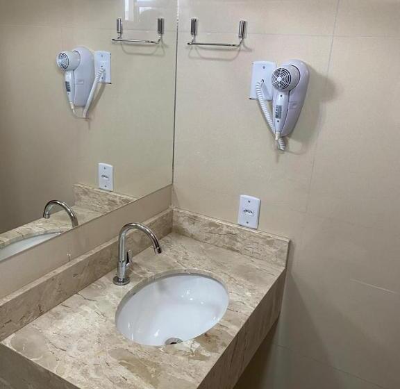 Номер Стандарт, Plaza Pontes E Lacerda