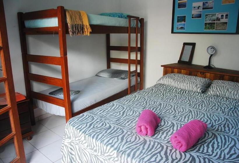 Четырехместный Номер Стандарт, Samblumba Hostel Trindade