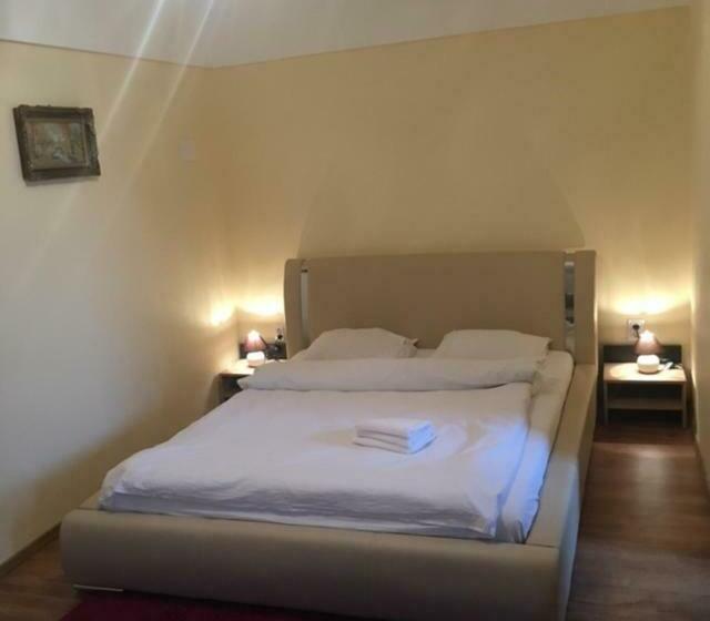 اتاق استاندارد با وان آب گرم, Casa Aurelia