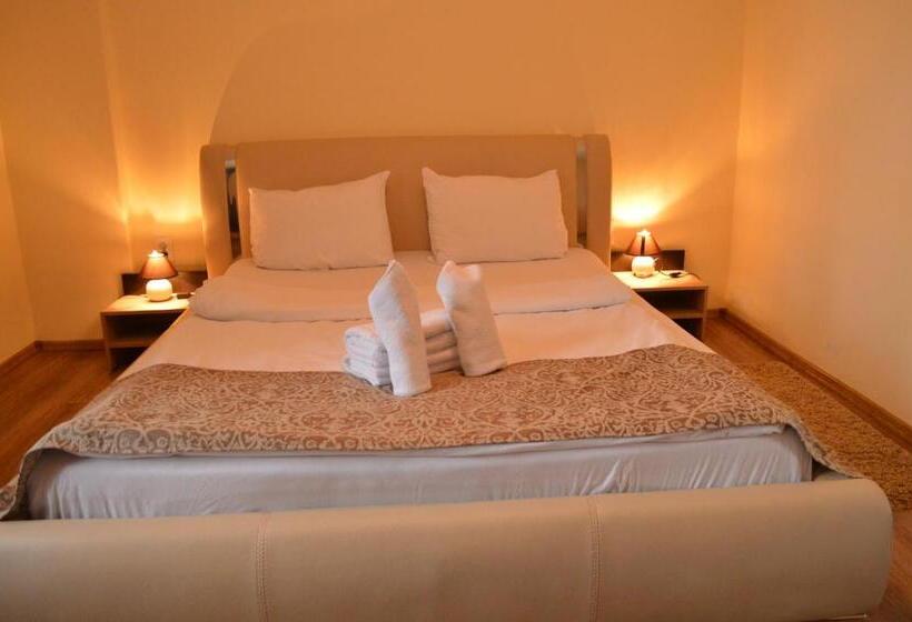 اتاق استاندارد با وان آب گرم, Casa Aurelia