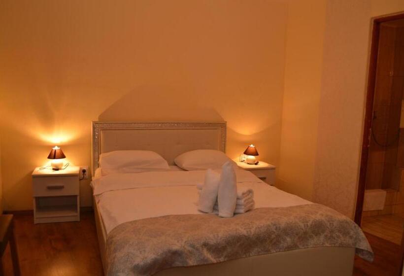 اتاق استاندارد یک نفره, Casa Aurelia